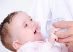 رائحة فم الرضيع-صورة تعبيرية