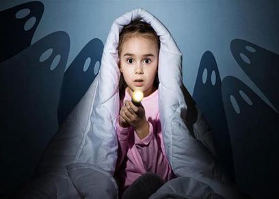 خطوات بسيطة تساعد في علاج خوف الأطفال من الظلام