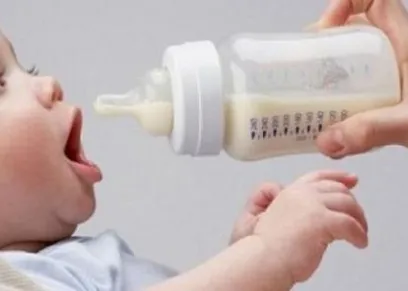 طرق تشجع الطفل على الرضاعة الصناعية