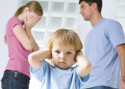 استشاري يوضح الأمراض النفسية التي تصيب الأطفال بعد الطلاق وكيفية تأهيله