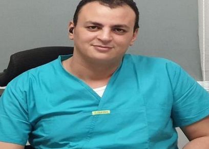 الدكتور محمد علام نائب مدير مستشفى النجيلة بمطروح للعزل الصحي