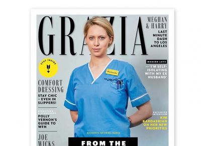 احدى الممرضات على غلاف مجلة