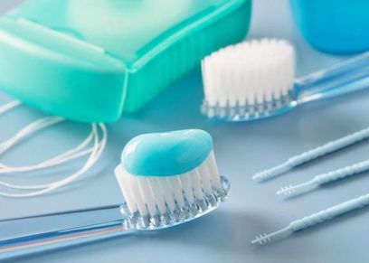 دراسة تكشف عن علاقة فرشاة الأسنان وخيوط التنظيف بالإصابة بالسرطان