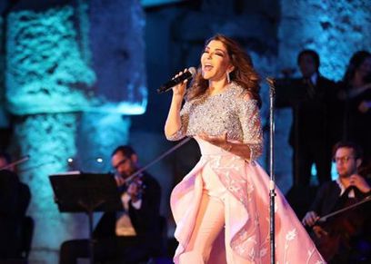 الفنانة سميرة سعيد