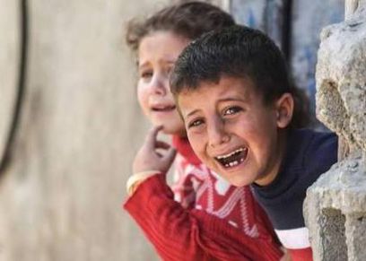 أطفال غزة تحت القصف