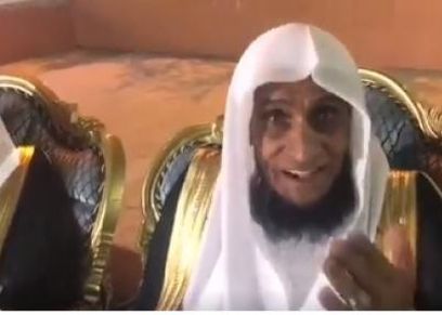 بالفيديو| مسن سعودي يحتفل بزواجه الـ12: أنا فارس الليلة
