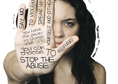 حملات عالمية للقضاء على العنف ضد المرأة 
