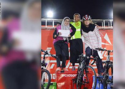 الفائزة بأول سباق نسائي للدراجات الهوائية في السعودية: الرياضية طريق لاكتشاف روعتك
