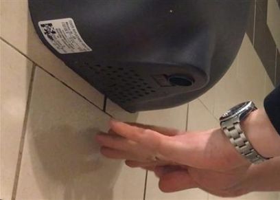 خطورة مجففات اليد في المراحيض