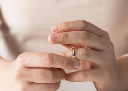 خاتم زواج - أرشيفية