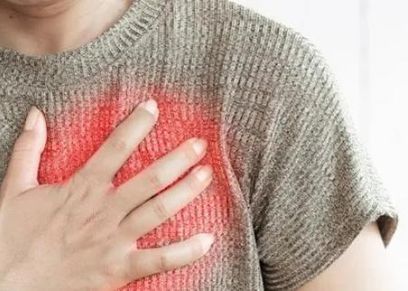أعراض الإصابة بجلطة القلب- صورة تعبيرية