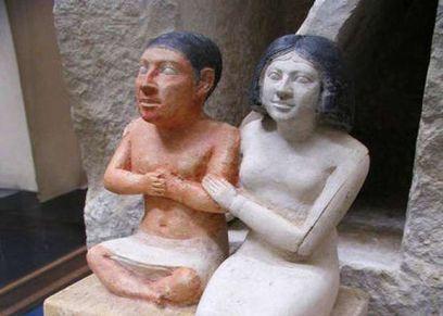 تمثال سنب وزوجته