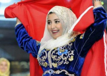 ملكة جمال المحجبات العرب تطمئن جمهورها بعد تعرضها لحادث  قطار المغرب