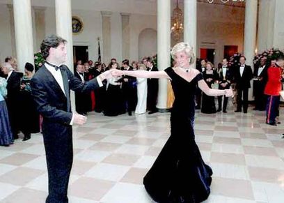الأميرة ديانافي رقصتهاالشهيرة مع جون ترافولتا