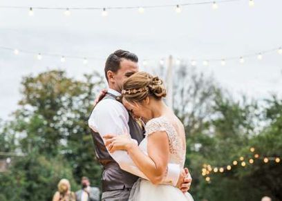 دراسة: تكلفة حفل الزفاف تحدد مصير العلاقة