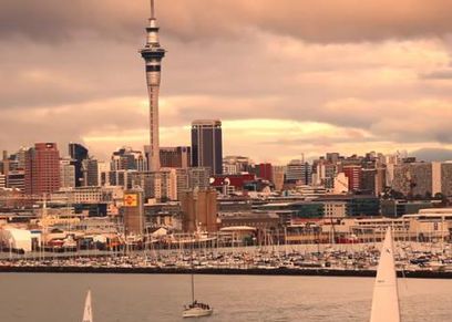 عائلة آسيوية تتعرض لموقف عنصري في نيوزيلندا