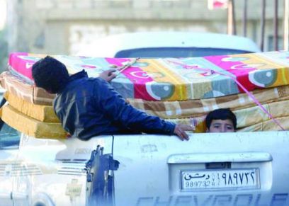 السيارات المأوى الجديد للفلسطينيين