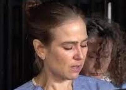 طبيبة بريطانية تبكي على أحداث غزة