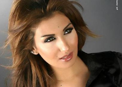 الفنانة السورية رويدا عطية