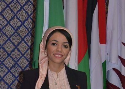 شابة مصرية تحصد المركز الأول لجائزة بحوث الشباب العربي