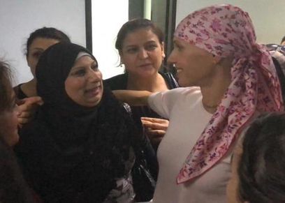 بعد إصابة زوجة الأسد.. السوريات يقبلن على الفحص المبكر