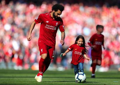 محمد صلاح وابنته مكة