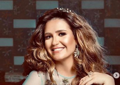 الفنانة هنا شيحة