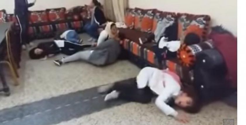 بالفيديو| نوبات من الصراخ الهستيري لفتيات مغربيات والسبب  مجهول