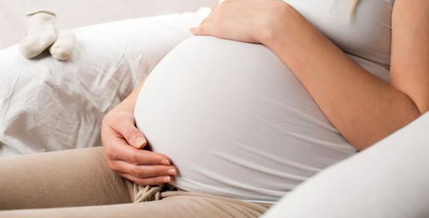 سيدة حامل في انتظار الولادة- تعبيرية 