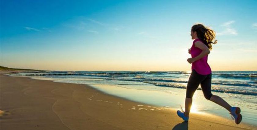 اثناء قضاء العطلة الصيفية على البحر.. 7 خطوات تساعد على فقدان الوزن
