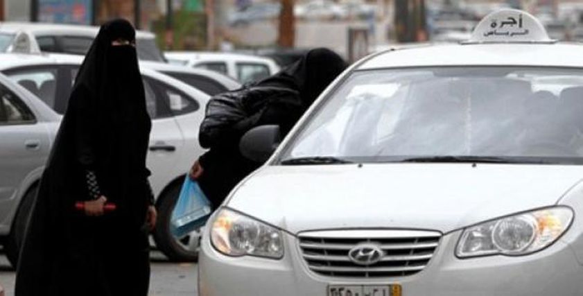 سائق يدهس فتاة سعودية حاول التحرش بها.. فقفزت من النافذة