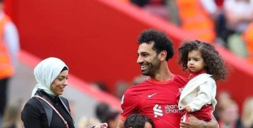 محمد صلاح وأسرته