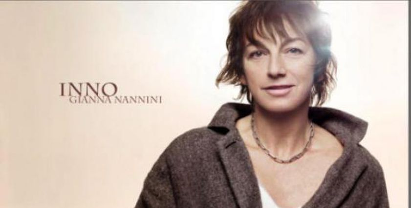 المغنية الإيطالية جانا نانيني