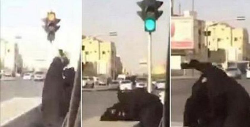 مشاجرة بين سائقتين في الرياض