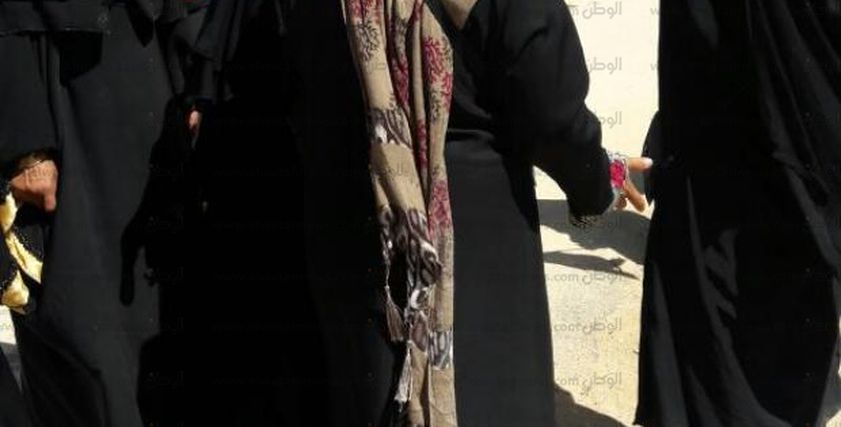 المرأة البدويه تهتف تحيا يا مصر  في مدرسة رأس سدر الثانويه الصناعية