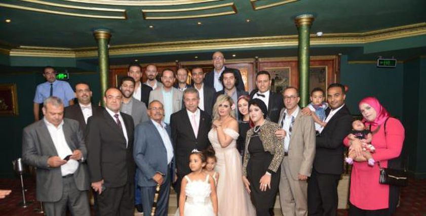 صور عائلية جديدة من حفل زفاف توفيق عكاشة وحياة الدرديري