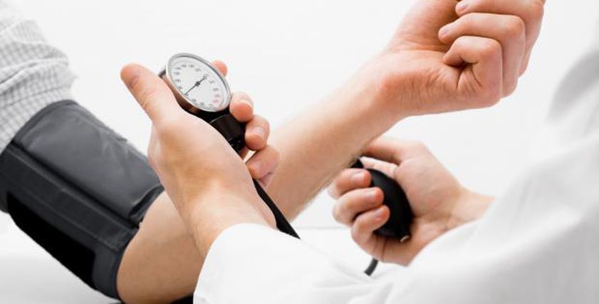 احذر.. 4 عادات خاطئة تؤدي لارتفاع ضغط الدم