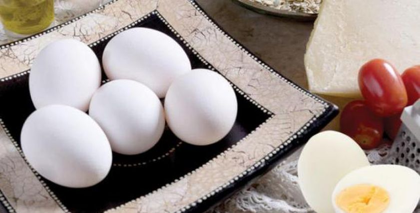 احذر تناول البيض بالسجق يؤثر على صحة القلب