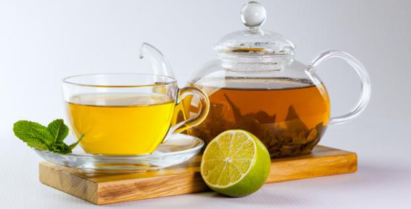 فوائد إضافة الليمون إلى الشاي الأخضر