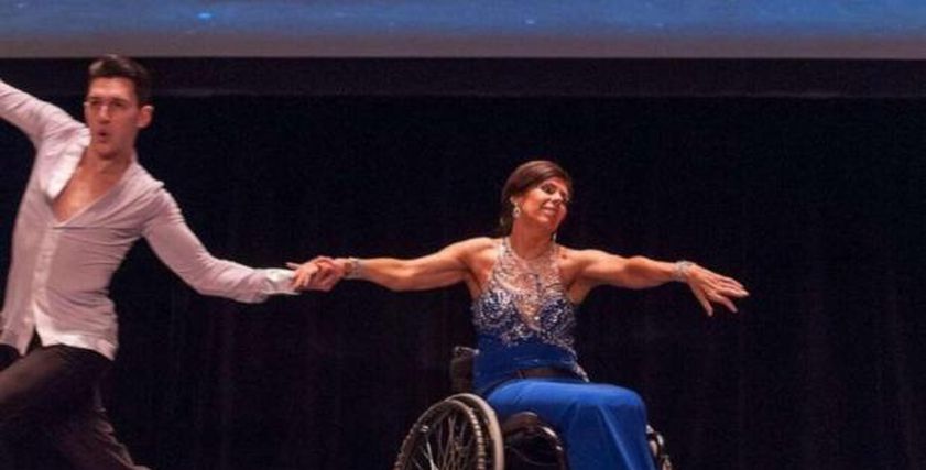 انجيليلي نجمة الرقص بالرغم من إعاقتها
