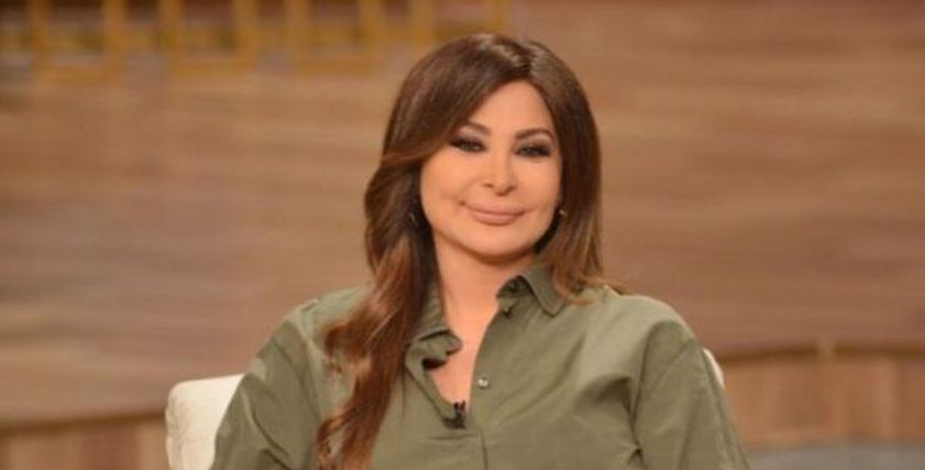 بالفيديو| إليسا تعلن إصابة شقيقتها بسرطان الثدي