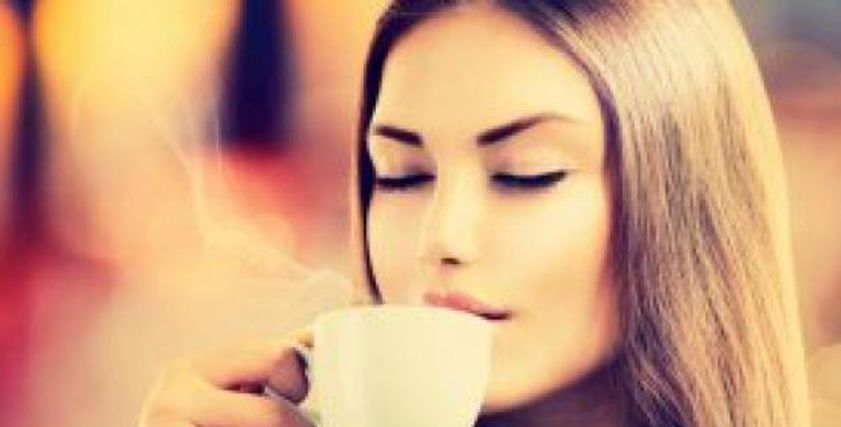 تناول القهوة يزيد من الرغبة الجنسية عند الرجال.. وبشروط للنساء