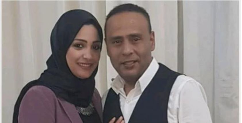 محمود عبد المغني وزوجته