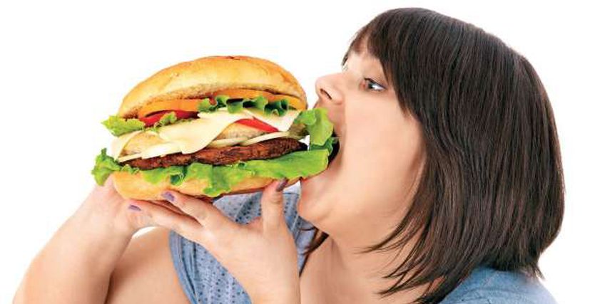 6 عادات يومية تسبب زيادة الوزن