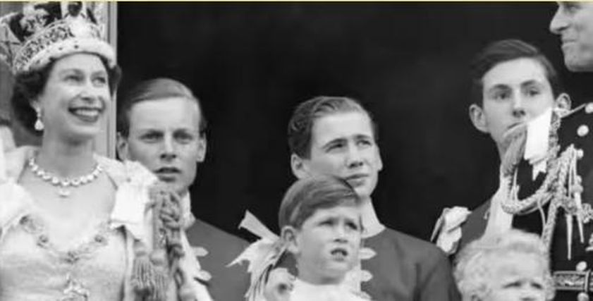 صورة أرشيفية للعائلة المالكة في بريطانيا