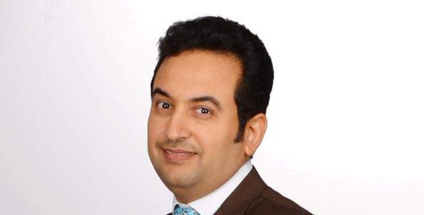 الدكتور عمرو جعفر، أخصائي الأمراض الجلدية وتجميل البشرة