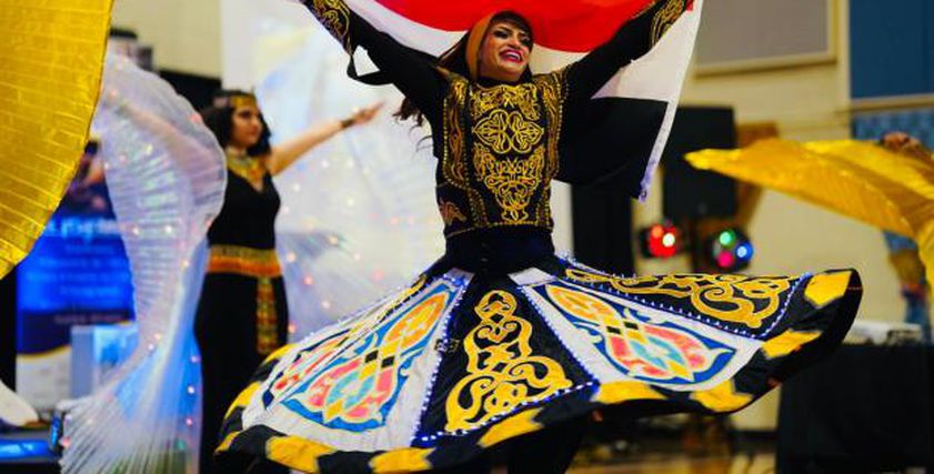 رضوى نصر مؤسسة الأكاديمية المصرية للرقص الفولكلوري بكندا