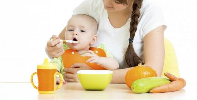 أطعمة للأطفال حديثي الولادة