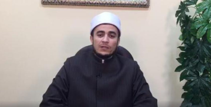 محمود شلبي أمين الفتوى ومدير إدارة الفتاوى الهاتفية بدار الإفتاء المصرية