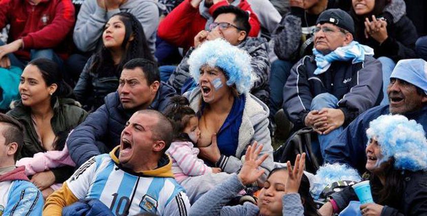 المشجعة الأرجنتينية
